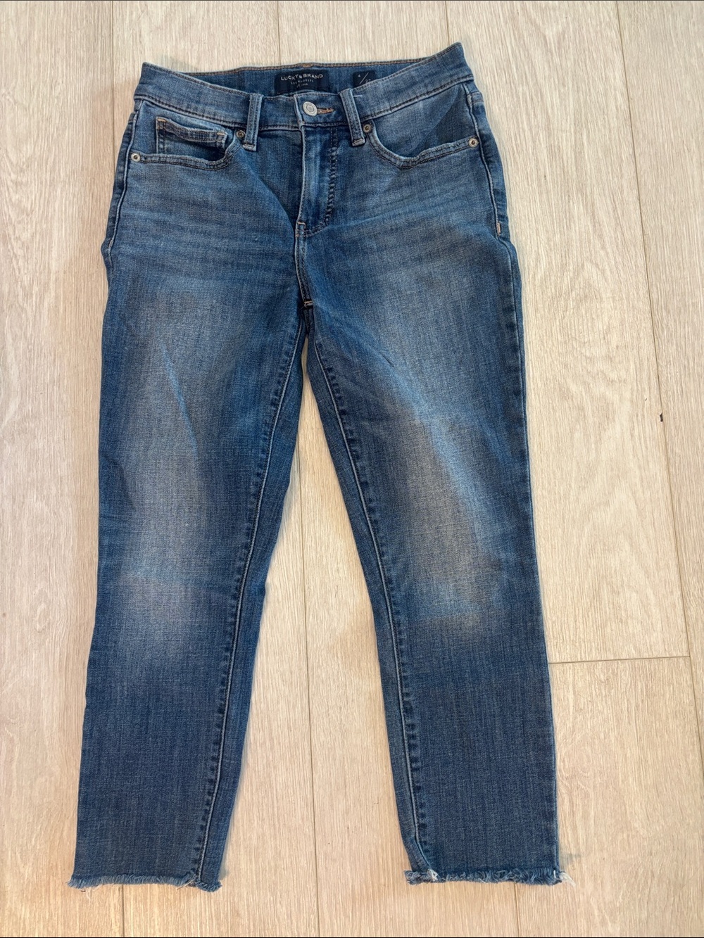 Lucky Brand Mid Rise Crop Ava Blue Jeans size 4 / 27
